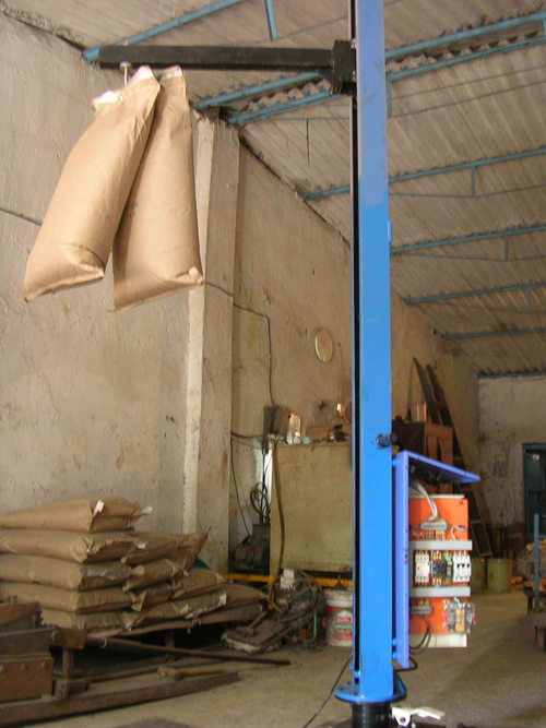 Hyd Bag Lifter